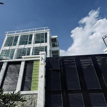 Delta Star Manor Hotel นากา ภายนอก รูปภาพ