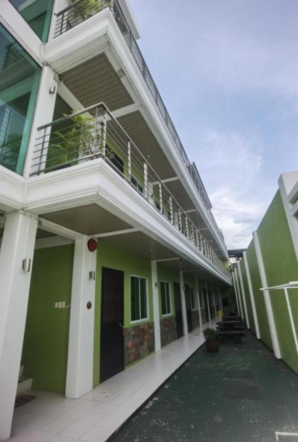 Delta Star Manor Hotel นากา ภายนอก รูปภาพ