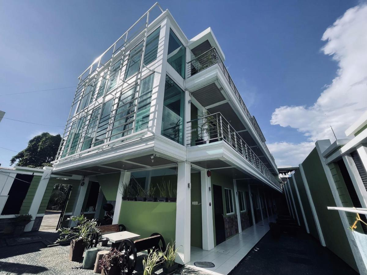 Delta Star Manor Hotel นากา ภายนอก รูปภาพ